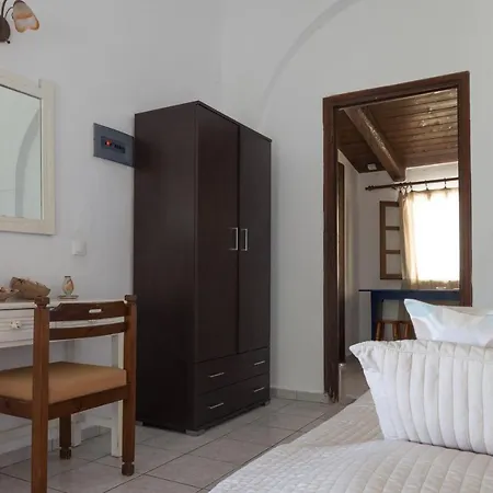 Korfiatis Aparthotel